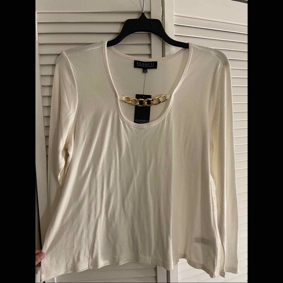 Eloquii Chain Detail Top - Picture 3 of 3